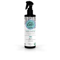 Bottle  of  Griffus  Love  Curls  Leave-In  Day  After  4ABC  by  Griffus,  a  leave-in  treatment  indicated  for  frizz  control  and  hydration.