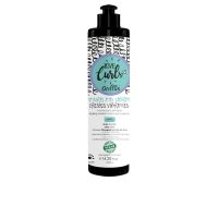 Bottle  of  Griffus  Love  Curls  Styling  Cream  4ABC  by  Griffus,  a  leave-in  cream  indicated  for  hydrating  and  defining  kinky  curls.