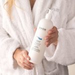 a shampoo indicated for moisturizing and protecting hair fiber.