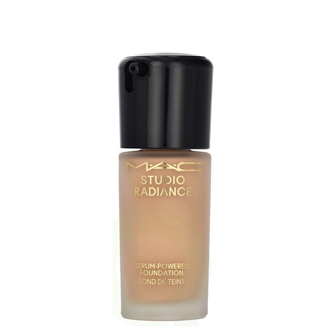 MacStudioRadianceSerumPoweredFoundationColorNC1530ml Mac Studio Radiance Serum Powered Foundation Tono NC15 30ml - Image 1