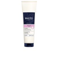 Tube  of  Phyto  Curls  Curl  Definition  Gel-Cream,  a  gel  cream  indicated  for  defining  the  natural  shape  of  curls.