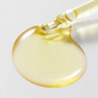 a serum-oil indicated for nourishing and restoring skin firmness.