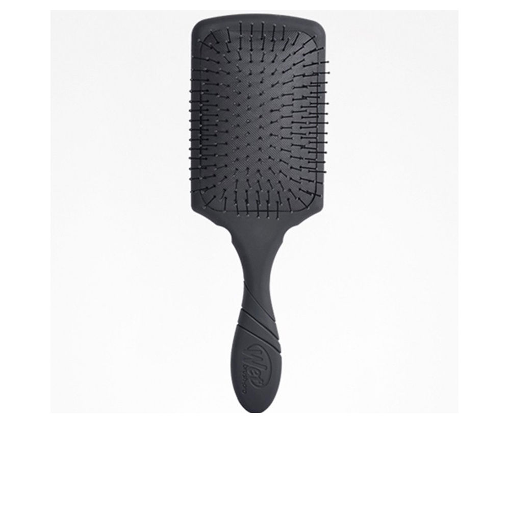 TheWetBrushProPaddleDetanglerBrushBlack Product container of The Wet Brush Pro Paddle Detangler Brush Black by The Wet Brush, a brush indicated for painless detangling.