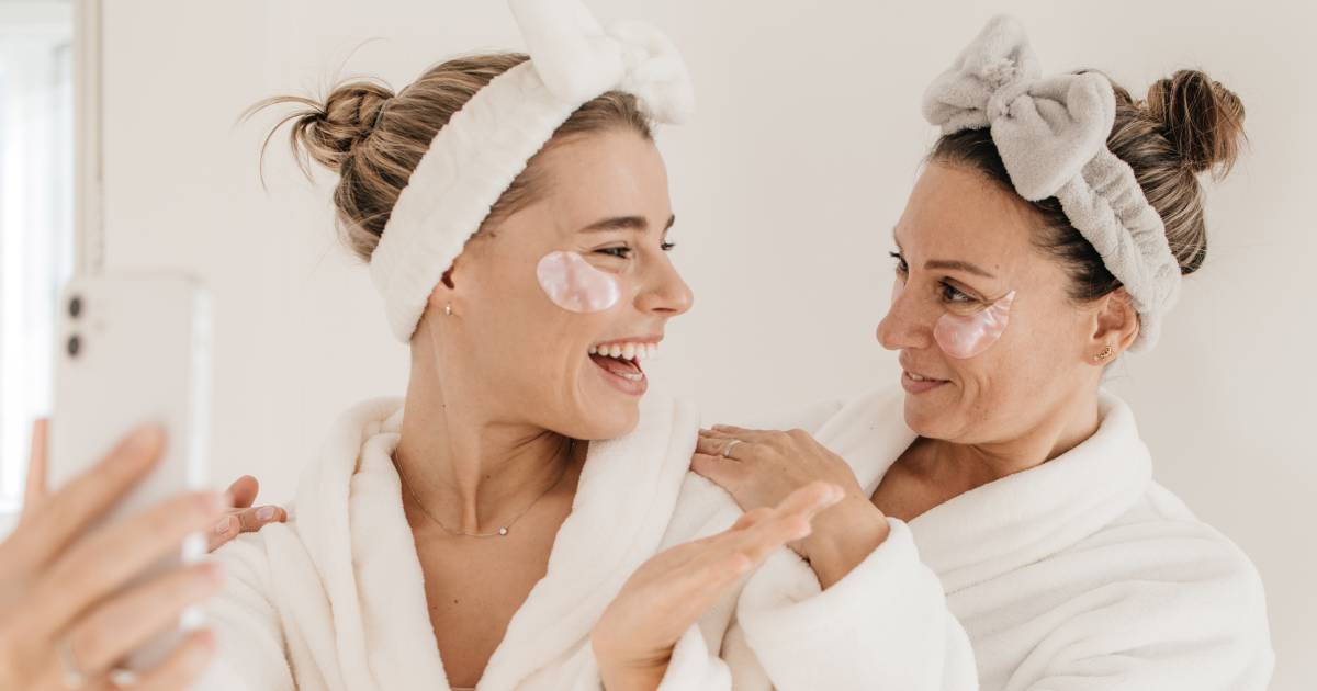 How to Layer Skincare Products Effectively