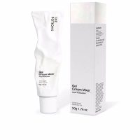 Jar  of  The  Potions  Gel  Cream  Mixer  Aqua  Moisturizer  by  The  Potions,  a  gel  cream  indicated  for  soothing  and  hydrating  the  skin.