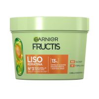 Jar  of  Fructis  Nº3  Smooth  Keratin  Mask  by  Garnier,  a  hair  mask  indicated  for  controlling  frizz  and  boosting  shine.