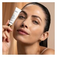 an eye cream indicated for smoothing wrinkles and dark circles.