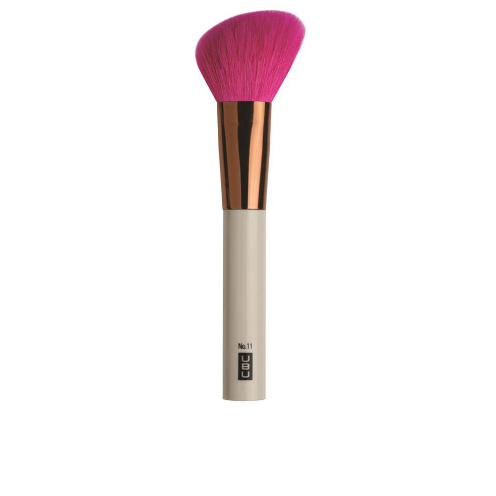 UrbanBeautyUnitedBerryBlushBrush Urban Beauty United Berry Blush Brush