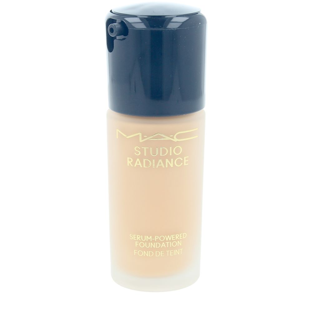 MacStudioRadianceSerumPoweredFoundationColorNC2030ml Mac Studio Radiance Serum Powered Foundation Color NC20 30ml - Image 1
