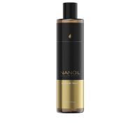 Bottle  of  Nanoil  Liquid  Silk  Micellar  Shampoo  by  Nanoil,  a  micellar  shampoo  indicated  for  cleansing  and  smoothing  the  hair.