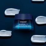 a  velvety  cream  indicated  for  nocturnal  skin  regeneration.