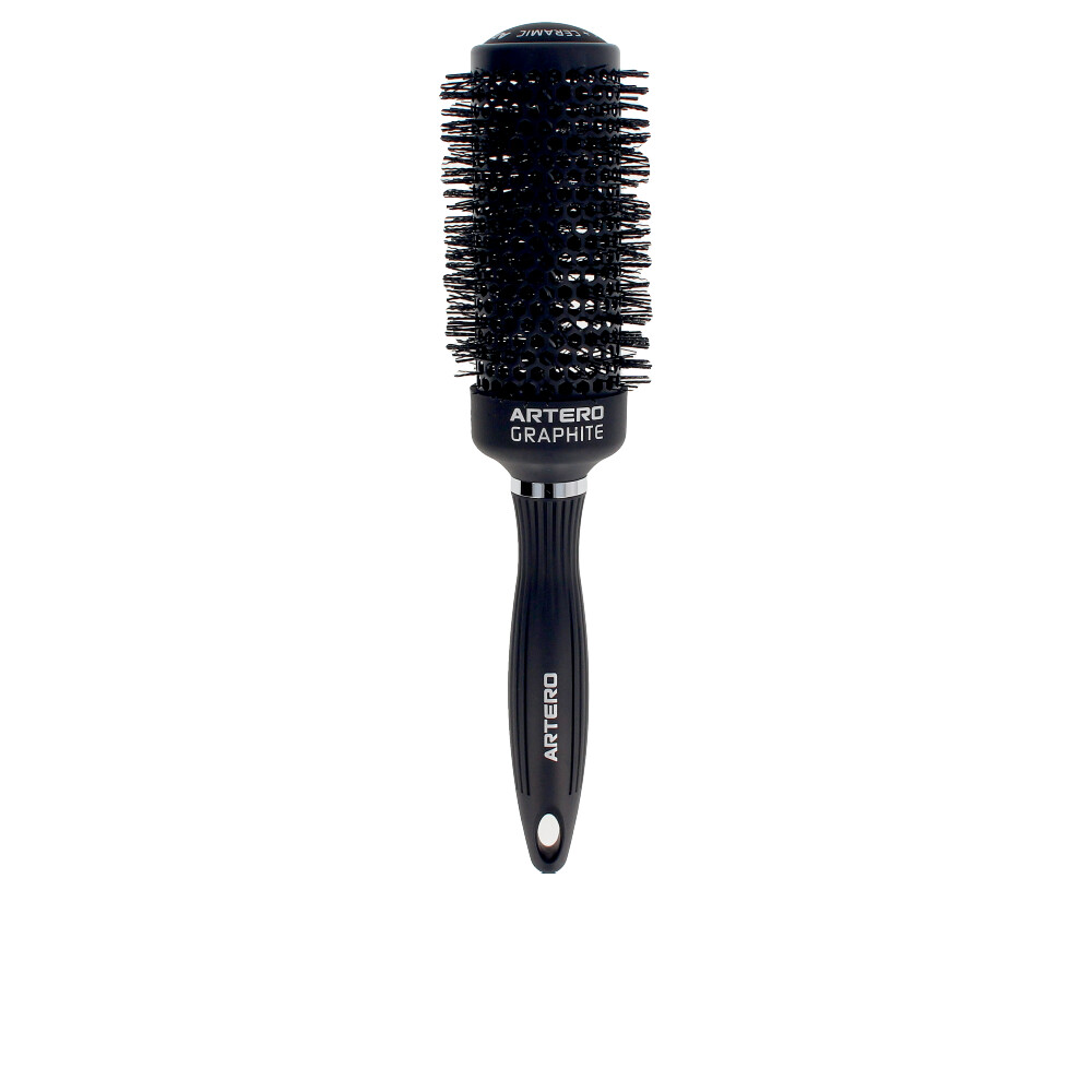 ArteroGraphiteBrush43mm Product container of Artero Graphite Brush 43mm by Artero, a ceramic and graphite brush indicated for adding volume and curl.