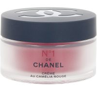 Jar  of  Nº  1  Facial  Cream  by  Chanel,  a  creamy  face  cream  indicated  for  plumping,  smoothing  and  protecting  the  skin.