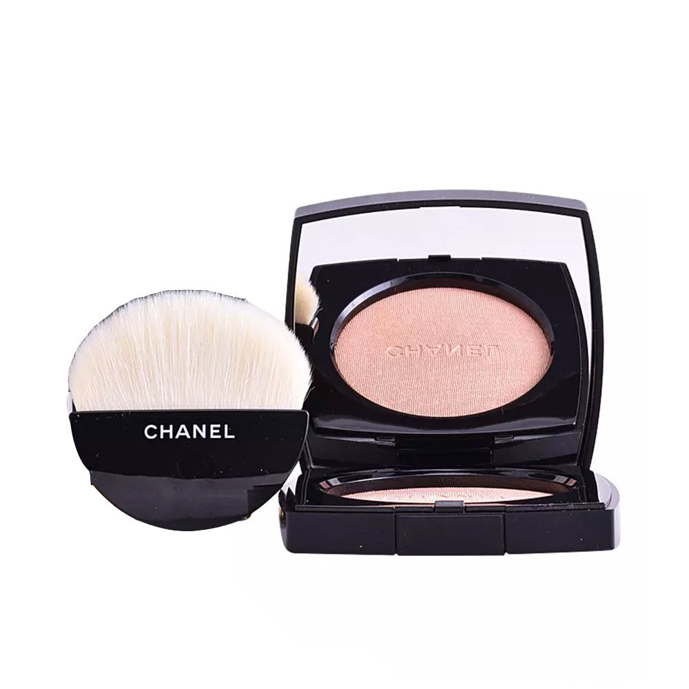 ChanelPoudreLumièreIlluminatingPowderColor20WarmGold Chanel Poudre Lumière Illuminating Powder Color 20 Warm Gold