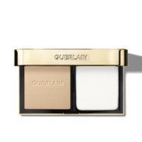 Compact  of  Guerlain  Parure  Gold  Compact  Makeup  Foundation  Color  1N  by  Guerlain,  a  compact  foundation  for  a  velvety  finish.