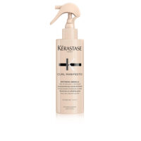 Spray  of  Kérastase  Curl  Manifesto  Refresh  Absolu  by  Kérastase,  a  refreshing  spray  indicated  for  reactivating  curly  hair.