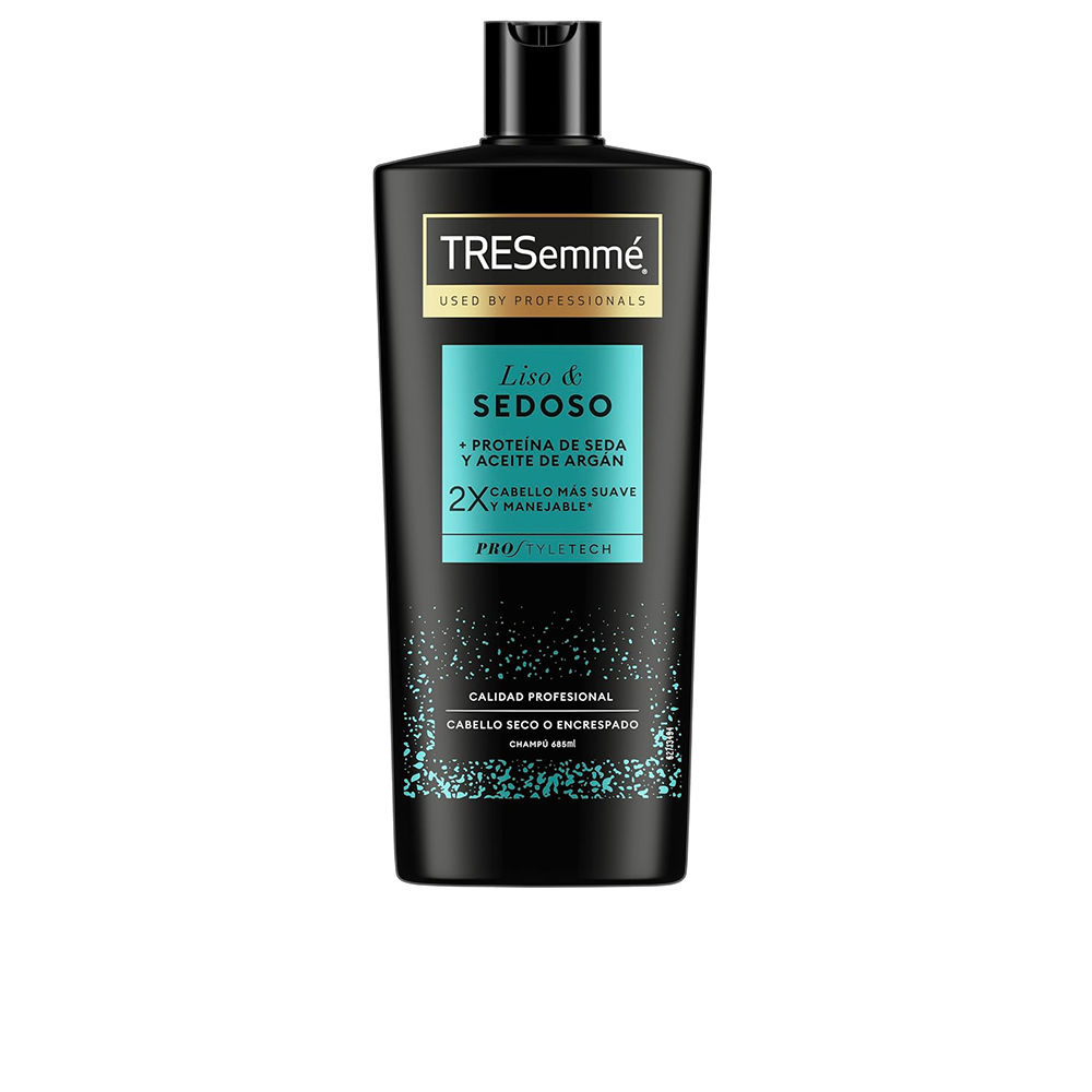 TresemméSmooth&SilkyShampoo685ml Bottle of Tresemmé Smooth & Silky Shampoo by Tresemmé, a cream shampoo indicated for dry and frizz-prone hair.