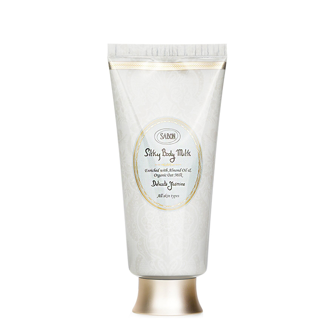 SabonSilkyBodyMilkDelicateJasmine200ml Bottle of Sabon Silky Body Milk Delicate Jasmine, a body milk indicated for hydrating and softening the skin.