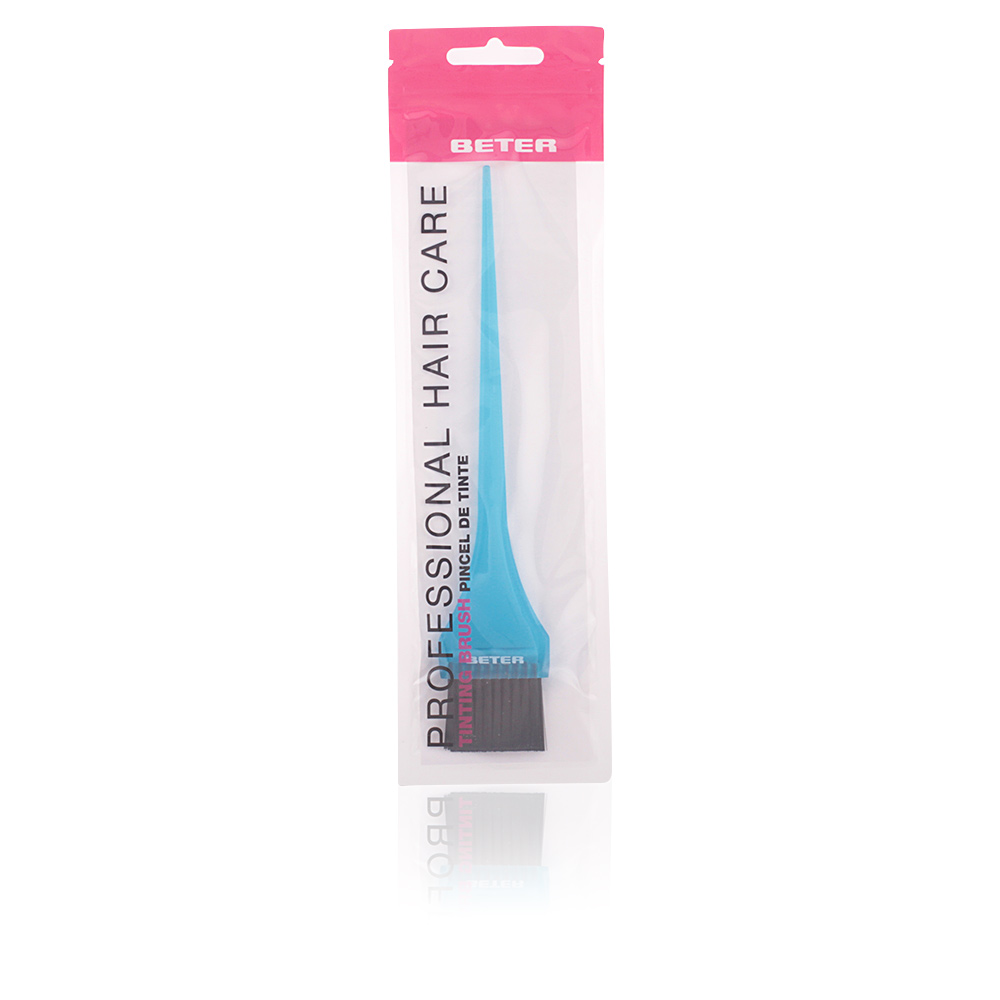64382.jpg Product container of Beter Hair Color Brush by Beter, a professional brush indicated for precise hair dye application.
