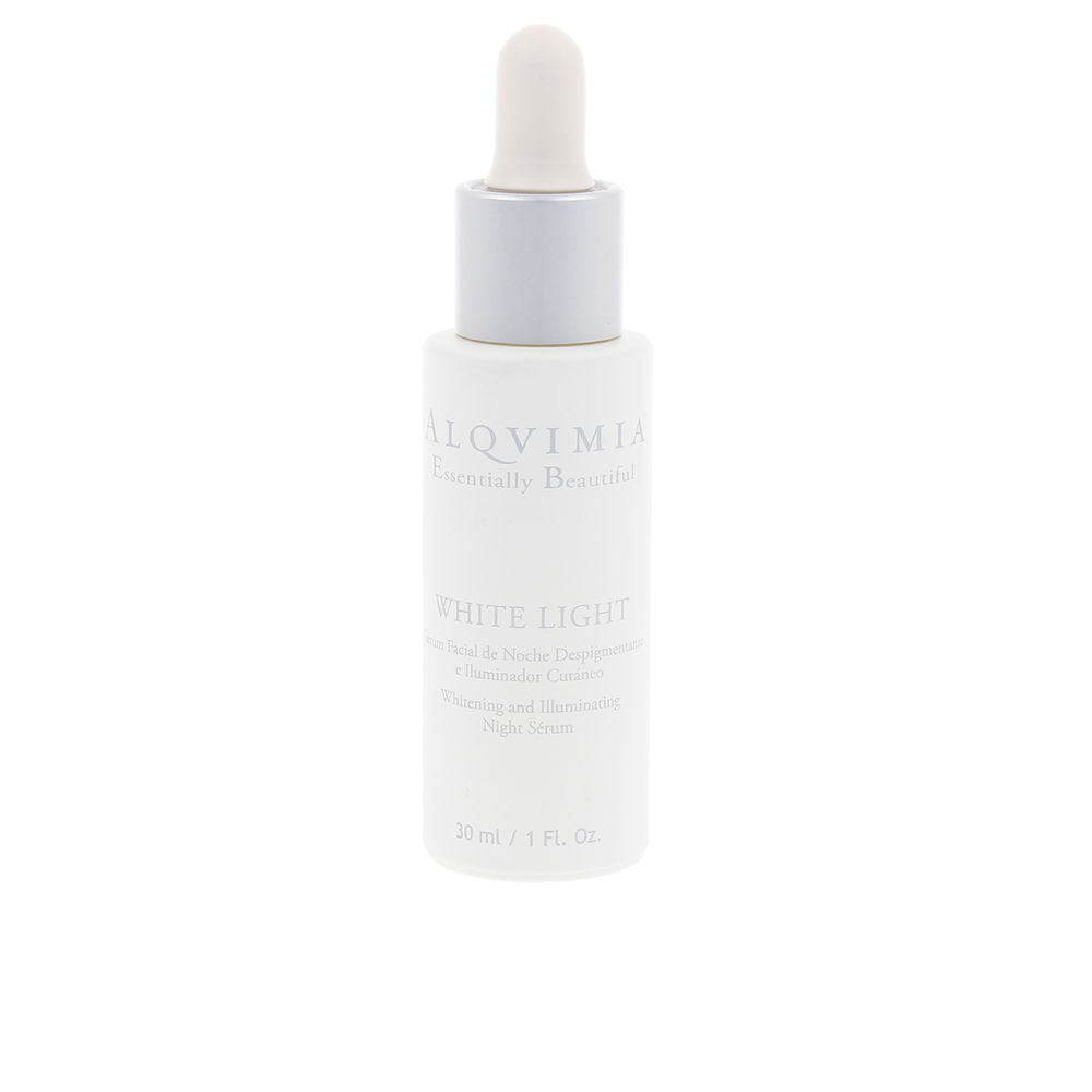 50027933.jpg Bottle of Essentially Beautiful White Light Illuminating Facial Serum by Alqvimia, a serum indicated for depigmenting skin.